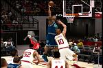 Wesley Johnson dunks v ROckets